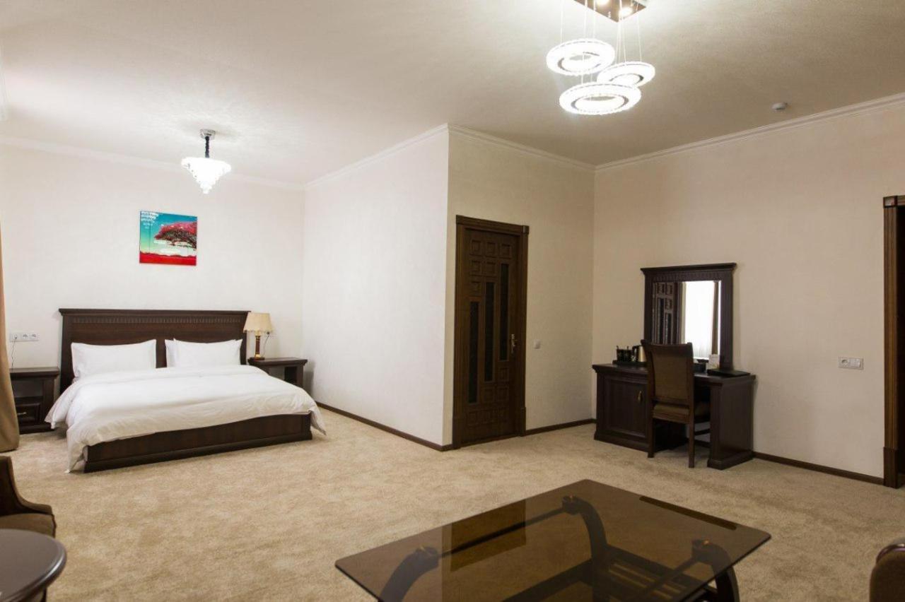 Alexander Hotel ซามาร์คันด์ ภายนอก รูปภาพ
