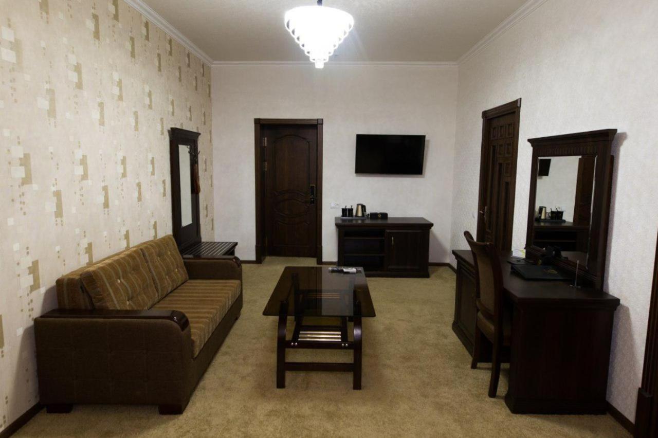 Alexander Hotel ซามาร์คันด์ ภายนอก รูปภาพ